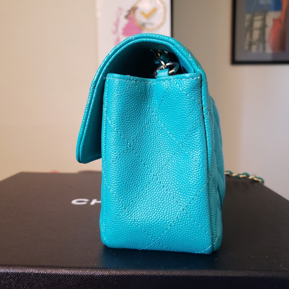 Chanel classic mini turquoise caviar gold hardware bag - Picture 9 of 13